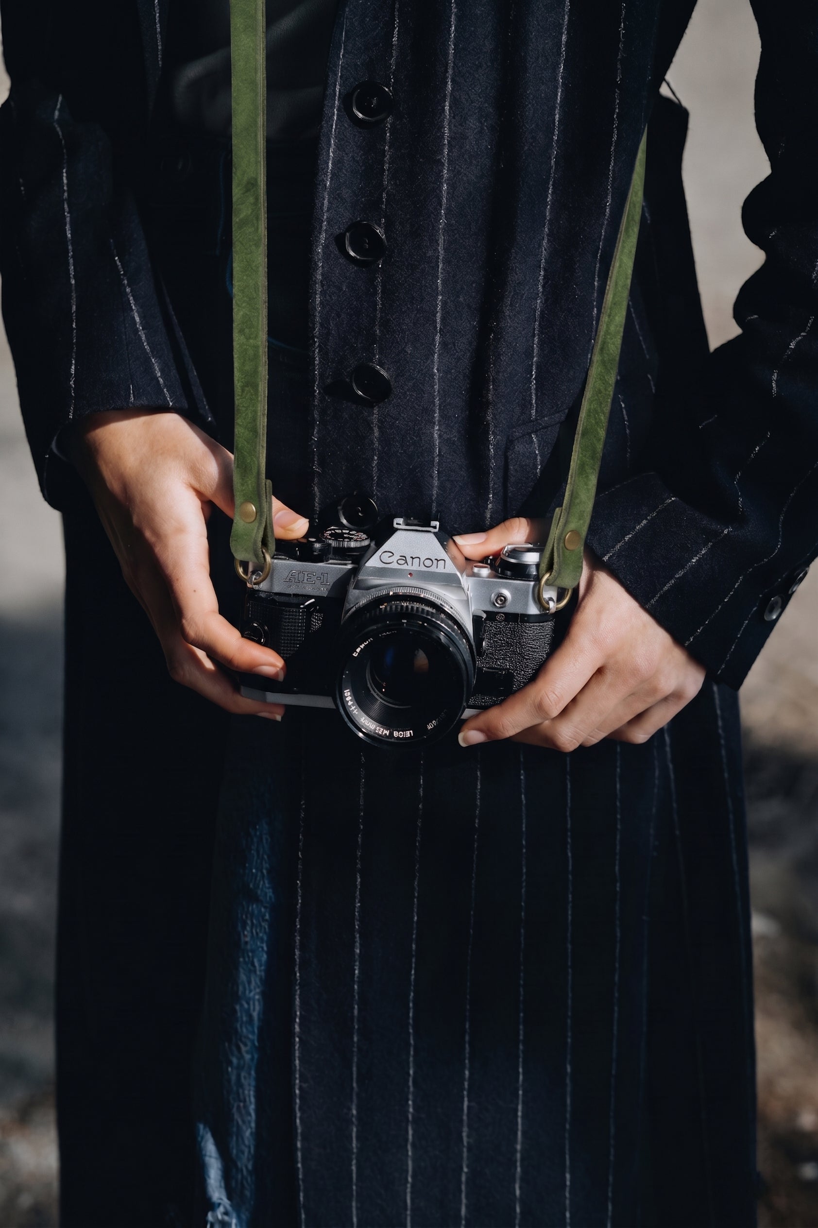 Tracolla in pelle verde Leica